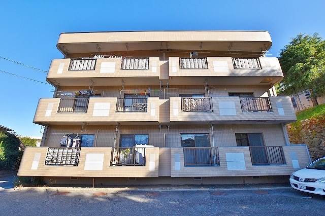 サンヒルズ守恒 102号室 外観