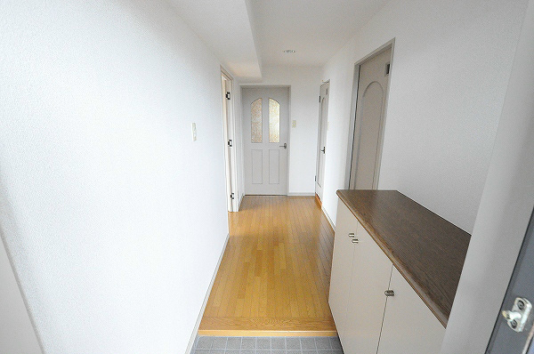 ラディア霧ヶ丘 玄関