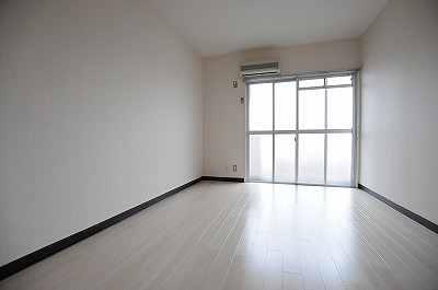 シャトレ境川Ⅱ リビング