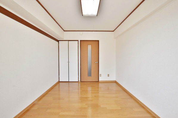 プレアール南小倉 リビング