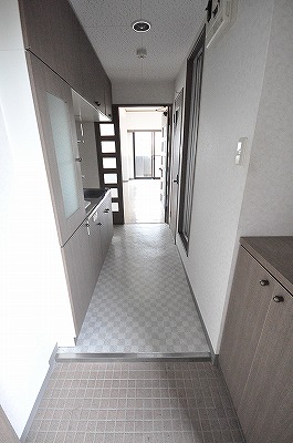 ウインズ竪町 玄関