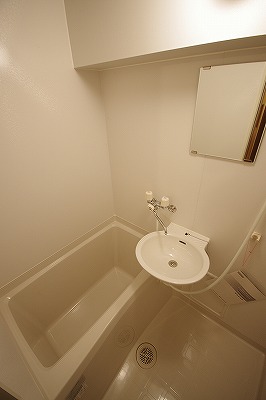 山内グリーンパレス三萩野　 風呂画像