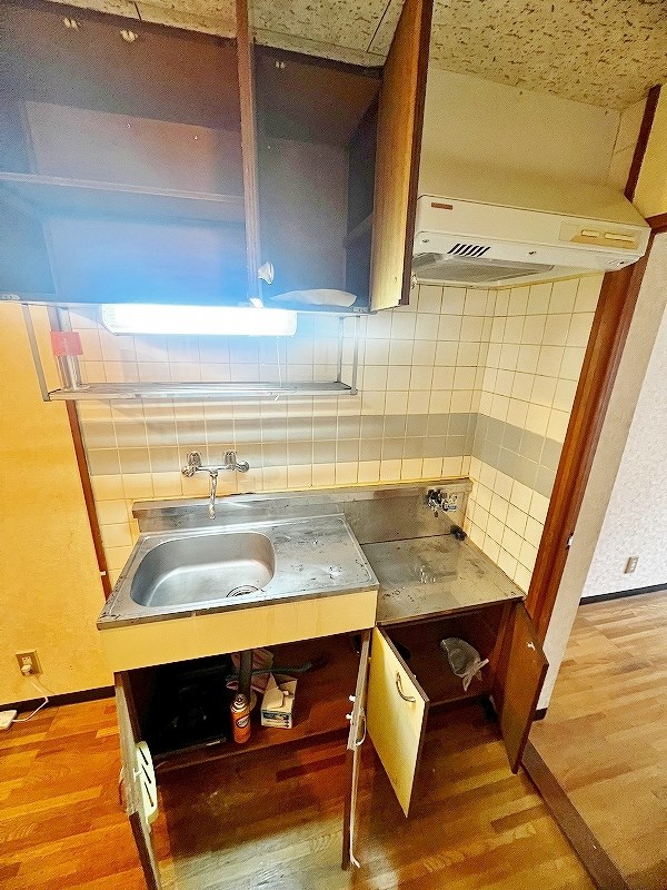 井堀C.V. キッチン