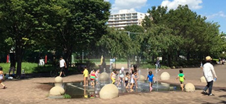 田沢アパート 公園