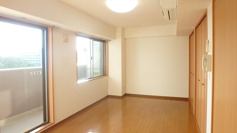 BUENA西堀前通一番町 リビング