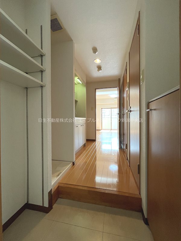 BUENA笹口弐番館 玄関