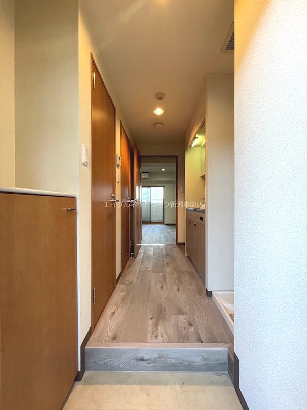 BUENA笹口弐番館 玄関