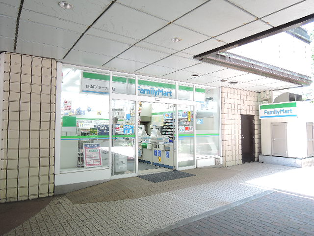 BUENA笹口弐番館 コンビニ