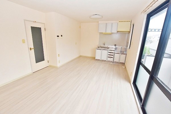 ベルクミッテ　Ｄ棟 リビング