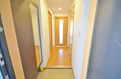 レジェンド砂津 玄関