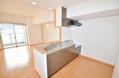 レジェンド砂津 キッチン