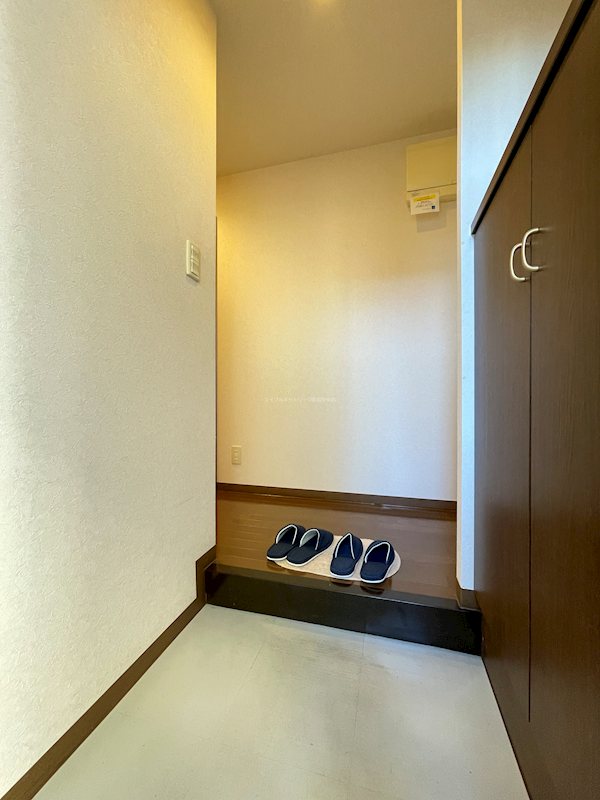 アルビーナ 玄関