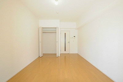 ガーディアンズパレス小倉 ベッドルーム