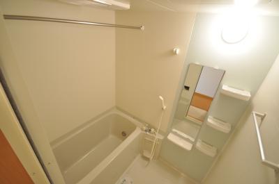 エヴァーグリーンＮ 風呂画像