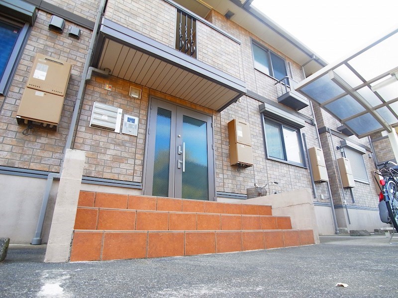 千葉県松戸市新松戸６丁目284 エントランス