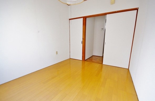 ヤングハイツ１０ リビング