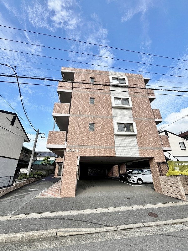 出屋敷館 301号室 外観