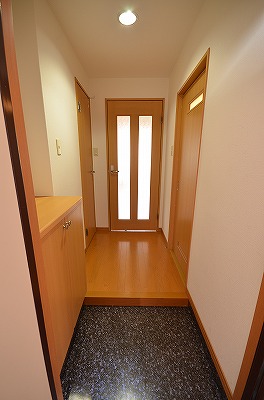 出屋敷館 玄関