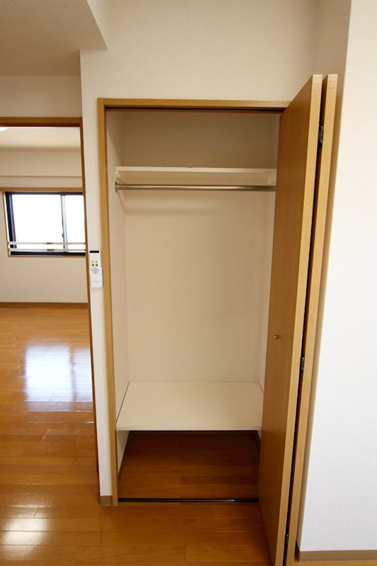 ヴィエンナーレ2000 その他