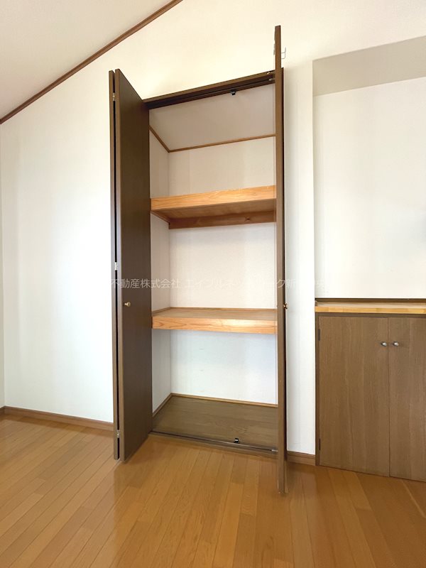 ヴィアーレ学校町 収納