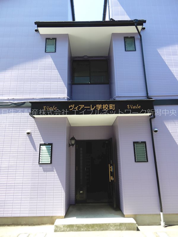 ヴィアーレ学校町 エントランス