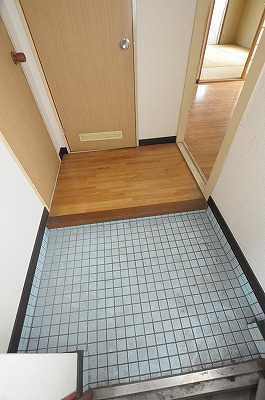 スリム西小倉 玄関