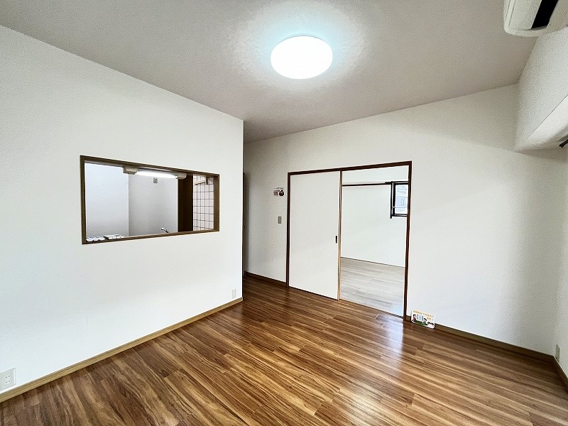 プレステージデル片野　 リビング