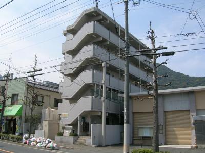 ＰＬＥＡＳＴ光町 201号室 外観