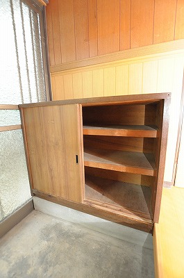 守恒2丁目貸家 玄関