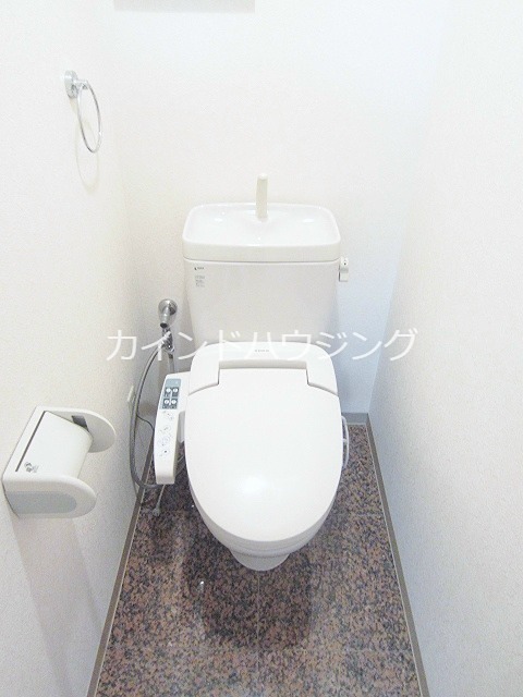 ステイタスカインド天下茶屋ビル トイレ