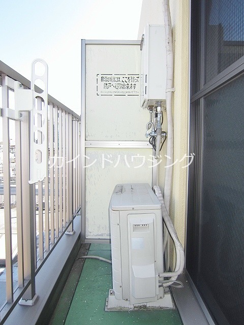 ステイタスカインド天下茶屋ビル ベランダ