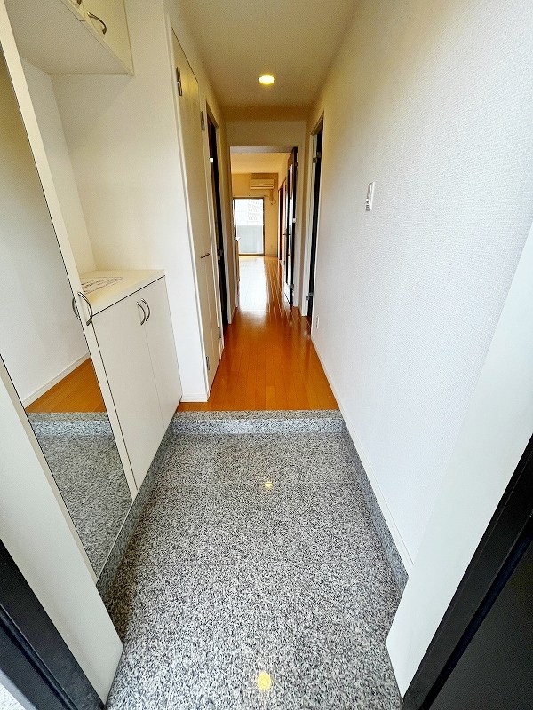 シャトレ大手町Ｓ棟 玄関