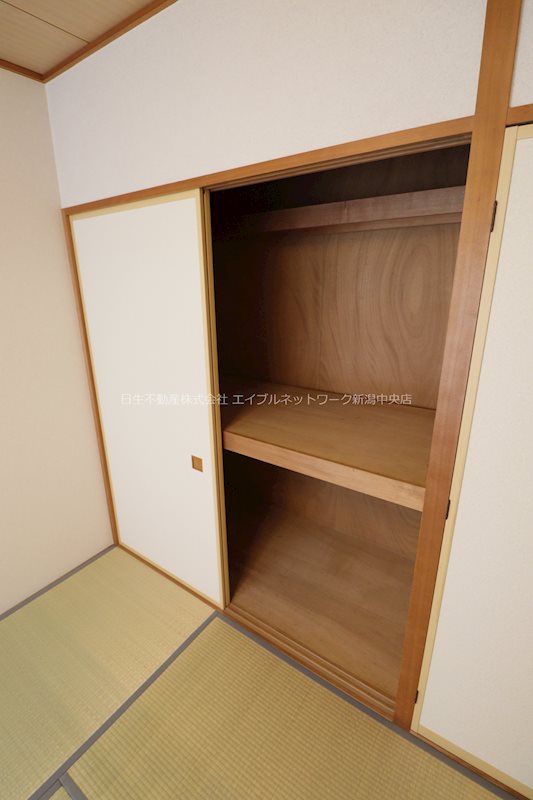 グランディール紫竹山 収納