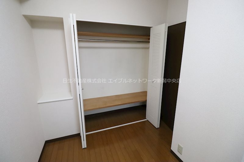 グランディール紫竹山 収納