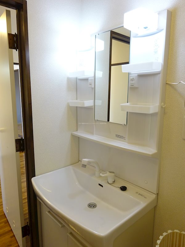 ヌーベルシティ鳥屋野　A棟 洗面所