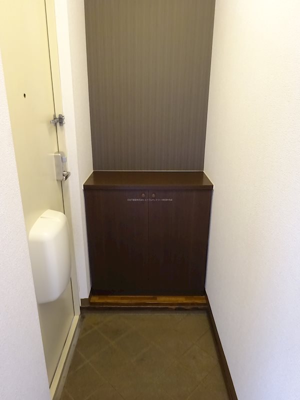 ヌーベルシティ鳥屋野　A棟 玄関