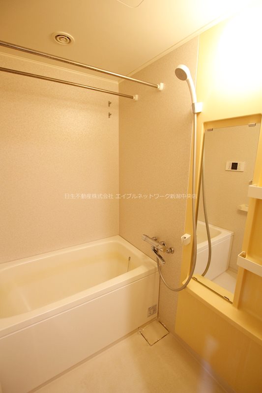 トゥールドゥソレイユ 風呂画像