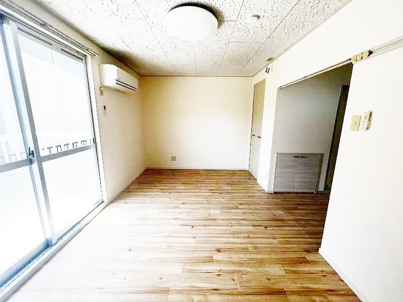 プレジールミスミ ベッドルーム