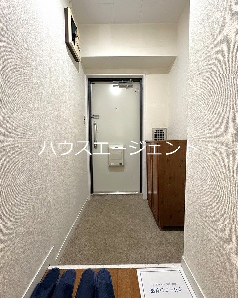 小島スカイハイツ 玄関