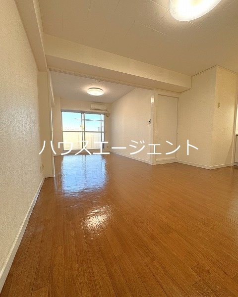 小島スカイハイツ リビング