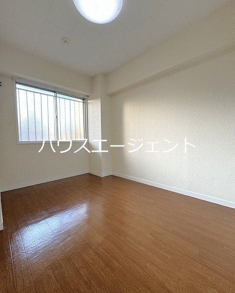 小島スカイハイツ ベッドルーム