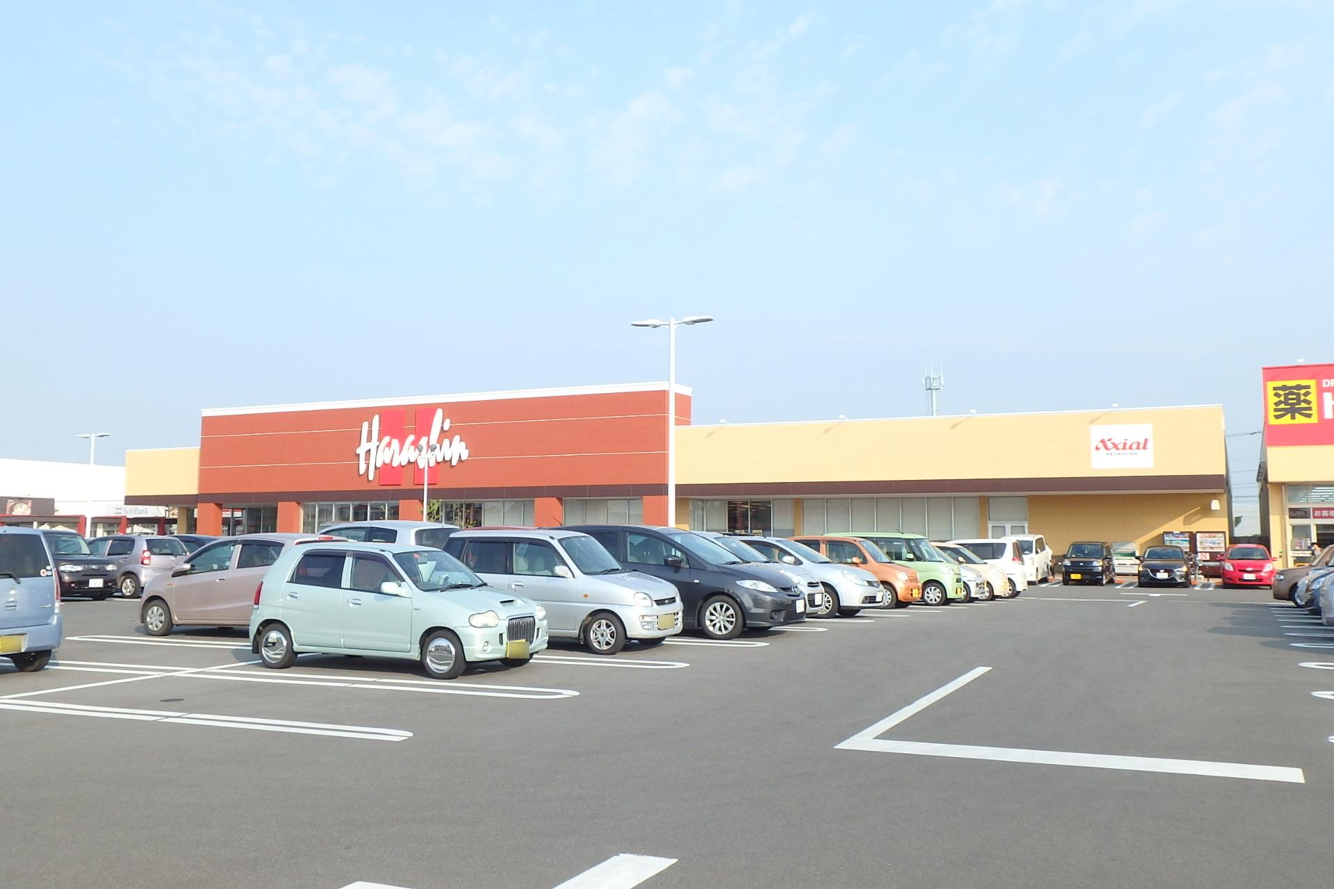 リベロ坂井東A棟 スーパー
