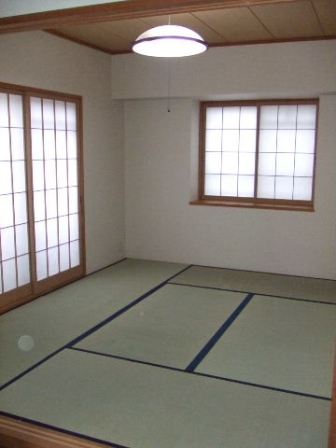 異人池コート ベッドルーム