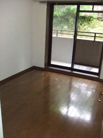 異人池コート ベッドルーム