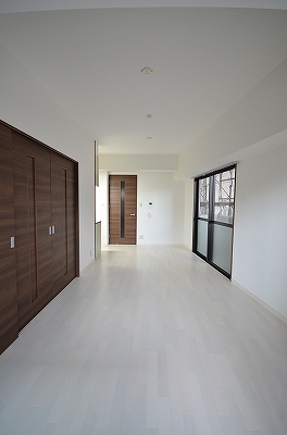 THE SQUARE Suite Residence(ザ・スクエア・スイートレジデンス) リビング