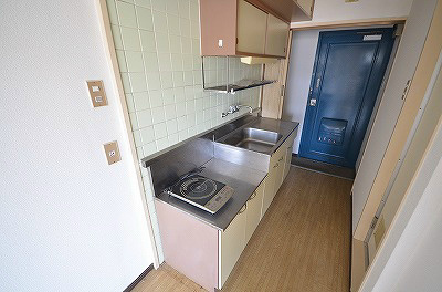 ロワールイン下到津 キッチン