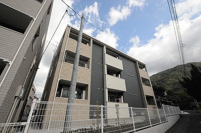 ラインハイム足立山D棟 102号室 外観