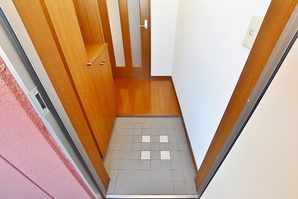 エトワールＨＡＮＤＡ壱番館  玄関