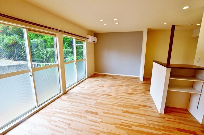 ヒルサイド都 リビング