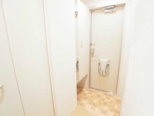 アズールＢ 玄関